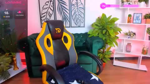 Viola online show from 02-22-25, 01:11