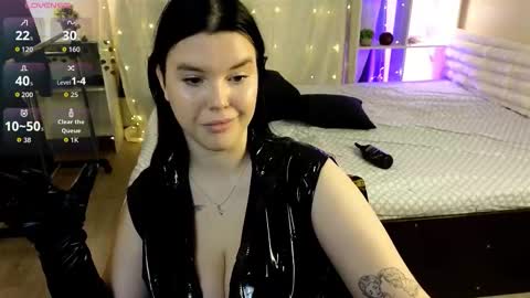 Snapshot of viola_bunny chatting on 09-10-25, 04:18 Viola Bunny online show from 09-10-25, 04:18