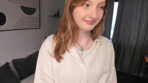 Viola but friends call me Sisi online show from 02-28-26, 11:11