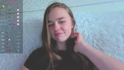 Snapshot of viola_star_ chatting on 06-22-26, 12:35 Your Vi online show from 06-22-26, 12:35