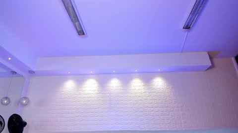 Violett  Everyday From 0530 to 1430 Col Time online show from 01-30-25, 05:06