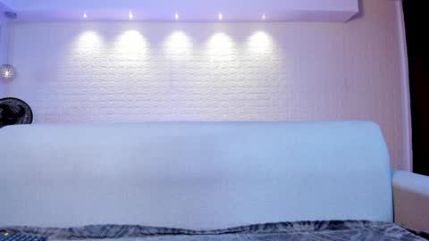 Violett  Everyday From 0530 to 1430 Col Time online show from 02-03-25, 10:58