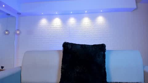 Violett  Everyday From 0530 to 1430 Col Time online show from 02-21-25, 10:50