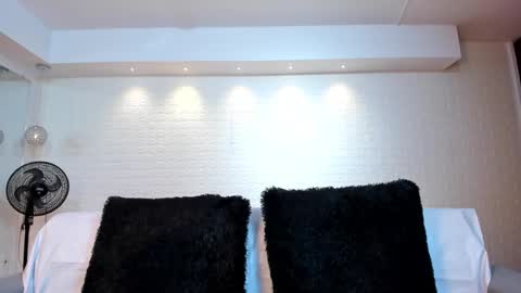 Violett  Everyday From 0530 to 1430 Col Time online show from 09-24-25, 10:51