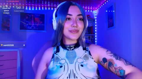 violet online show from 11-25-25, 05:18