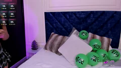 Violet online show from 03-17-26, 06:44