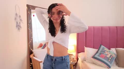 Snapshot of violet__15 chatting on 04-22-26, 12:07 violet__15 online show from 04-22-26, 12:07