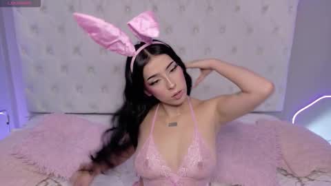 Snapshot of violet__jones1 chatting on 01-08-26, 01:35 Violet J online show from 01-08-26, 01:35