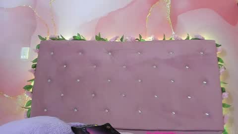 violet__taylor_ online show from 05-05-26, 02:19
