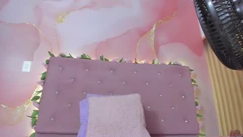 violet__taylor_ online show from 07-22-26, 02:25