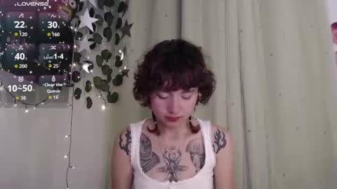Snapshot of violet_bluee chatting on 07-08-26, 08:19 Violet online show from 07-08-26, 08:19