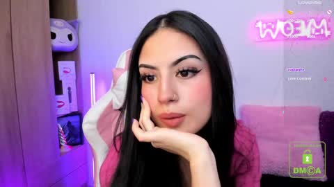 Snapshot of violet_catt chatting on 02-04-25, 06:38 Violeta  online show from 02-04-25, 06:38