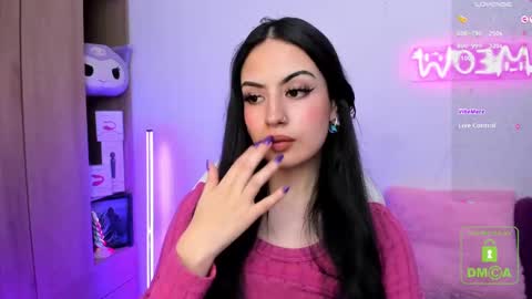 Snapshot of violet_catt chatting on 02-04-25, 09:41 Violeta  online show from 02-04-25, 09:41