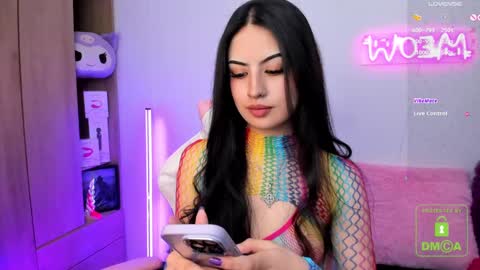 Snapshot of violet_catt chatting on 02-13-25, 05:11 Violeta  online show from 02-13-25, 05:11