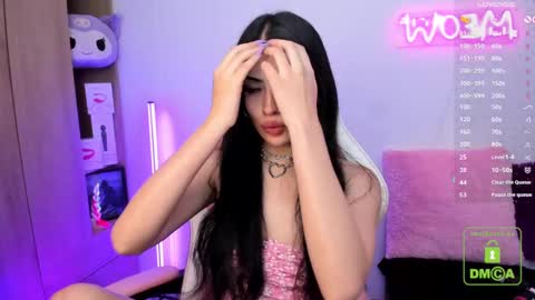 Snapshot of violet_catt chatting on 02-21-25, 08:38 Violeta  online show from 02-21-25, 08:38