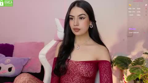 Snapshot of violet_catt chatting on 10-10-25, 06:29 Violeta  online show from 10-10-25, 06:29