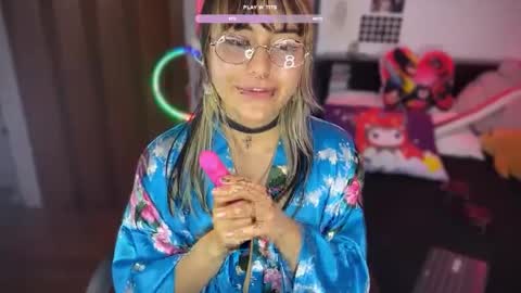 Snapshot of violet_hentai01 chatting on 02-20-25, 11:21 Violete Hentai01 online show from 02-20-25, 11:21