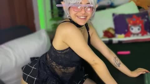 Snapshot of violet_hentai01 chatting on 02-22-25, 12:27 Violete Hentai01 online show from 02-22-25, 12:27