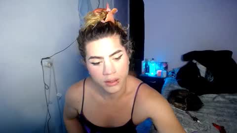 violet_hyuga online show from 11-29-25, 02:03