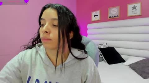 Snapshot of violet_sinclair chatting on 04-07-26, 11:32 violet_sinclair online show from 04-07-26, 11:32