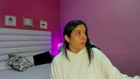 Snapshot of violet_sinclair chatting on 04-20-26, 11:57 violet_sinclair online show from 04-20-26, 11:57