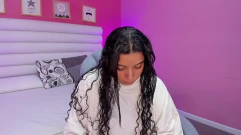 Snapshot of violet_sinclair chatting on 04-23-26, 11:31 violet_sinclair online show from 04-23-26, 11:31