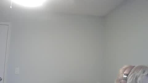 Snapshot of violet_winter97 chatting on 01-06-25, 11:42 violet_winter97 online show from 01-06-25, 11:42