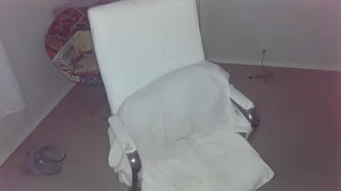 Snapshot of violet_winter97 chatting on 01-08-25, 04:23 violet_winter97 online show from 01-08-25, 04:23