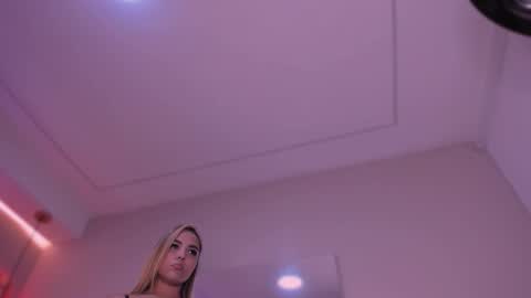 Violeta  online show from 12-05-25, 11:19