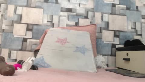 Snapshot of violeta_cute18 chatting on 10-07-25, 07:00 Violeta online show from 10-07-25, 07:00