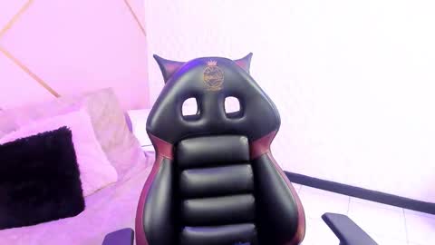     online show from 11-28-25, 09:17