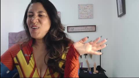 Snapshot of violeta_scott_ chatting on 05-18-26, 01:50 violeta_scott_ online show from 05-18-26, 01:50