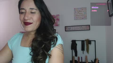 Snapshot of violeta_scott_ chatting on 06-12-26, 12:15 violeta_scott_ online show from 06-12-26, 12:15