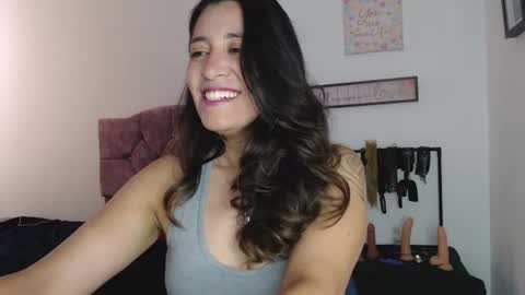 Snapshot of violeta_scott_ chatting on 07-28-26, 03:21 violeta_scott_ online show from 07-28-26, 03:21