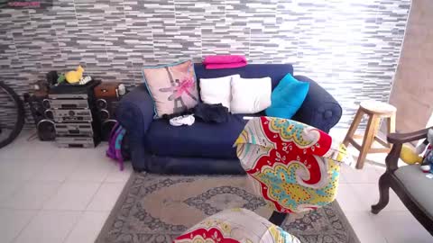 Snapshot of violetagomez_co chatting on 05-10-26, 03:39 Violeta Gmez online show from 05-10-26, 03:39