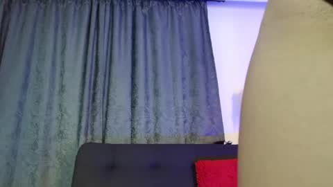 Snapshot of violetarainn chatting on 09-29-25, 04:12 Violeta online show from 09-29-25, 04:12