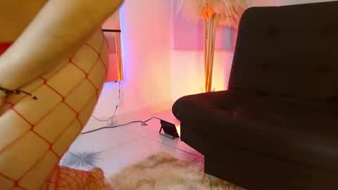 Snapshot of violetarainn chatting on 12-04-25, 04:38 Violeta online show from 12-04-25, 04:38