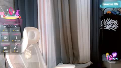Snapshot of violetasha chatting on 05-09-26, 11:59 violet online show from 05-09-26, 11:59