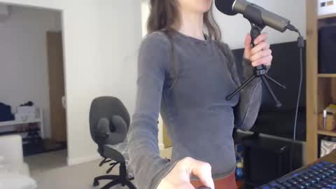 VioletFoxy online show from 03-08-26, 02:04