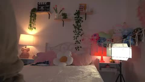 violeth___ online show from 07-14-26, 11:05