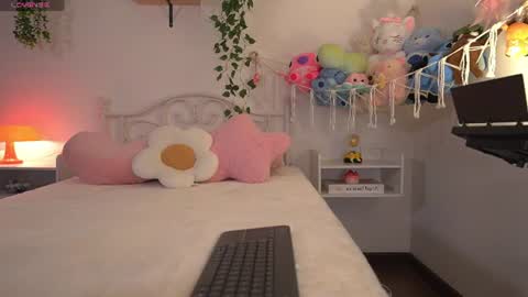 violeth___ online show from 07-23-26, 11:08