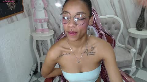 violeth_b online show from 12-03-24, 06:49