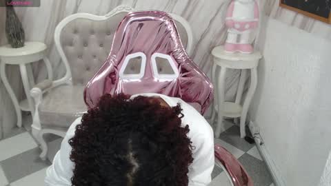 violeth_b online show from 12-11-24, 03:47