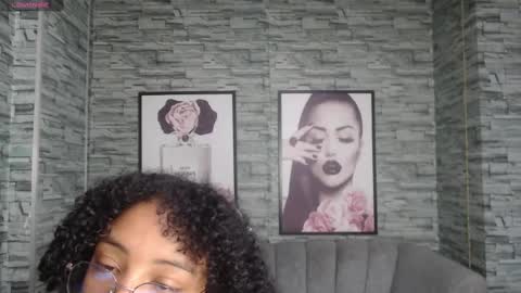 violeth_b online show from 09-22-25, 12:40