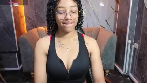 violeth_b online show from 10-20-25, 12:38