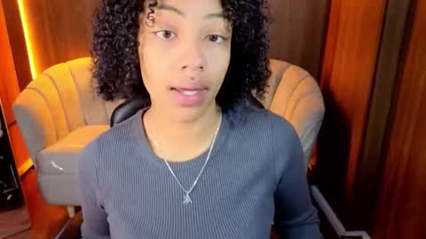 violeth_b online show from 01-06-26, 12:53