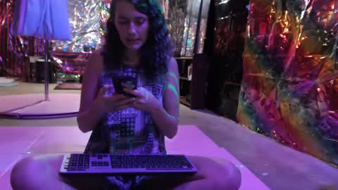 Violet Hooper online show from 12-02-24, 03:58