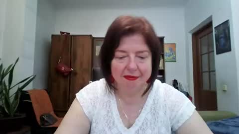 Snapshot of violetpulse chatting on 06-11-26, 12:36 violetpulse online show from 06-11-26, 12:36
