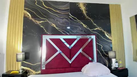 Violet Rose online show from 12-19-25, 08:16