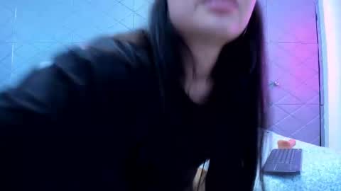 Snapshot of violetrousse chatting on 02-04-25, 03:36 Violet Rousse online show from 02-04-25, 03:36